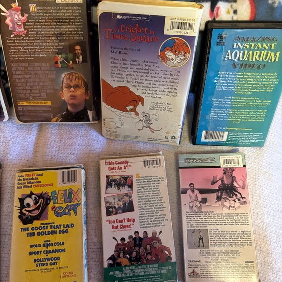 VHS bundle - Picture 3 of 5